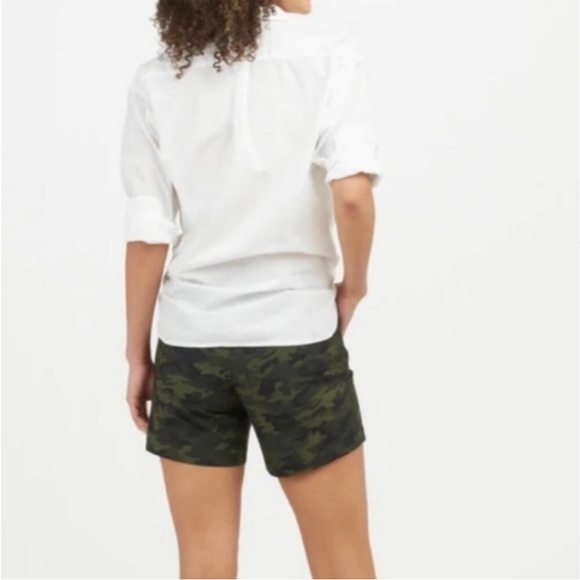 Spanx Sunshine Shorts 6” Green Camo - Picture 4 of 12